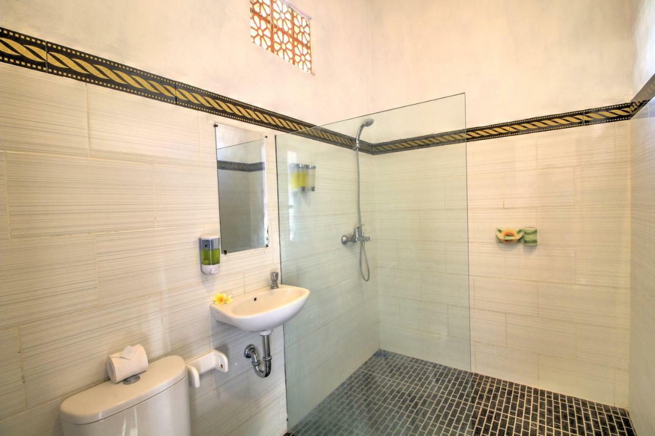 Saren Villa Ped Exterior photo